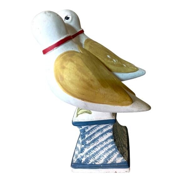 Two Kissing Doves Hand Painted Ceramic Approx 3"w x 5.5" Tall - Picture 6 of 10